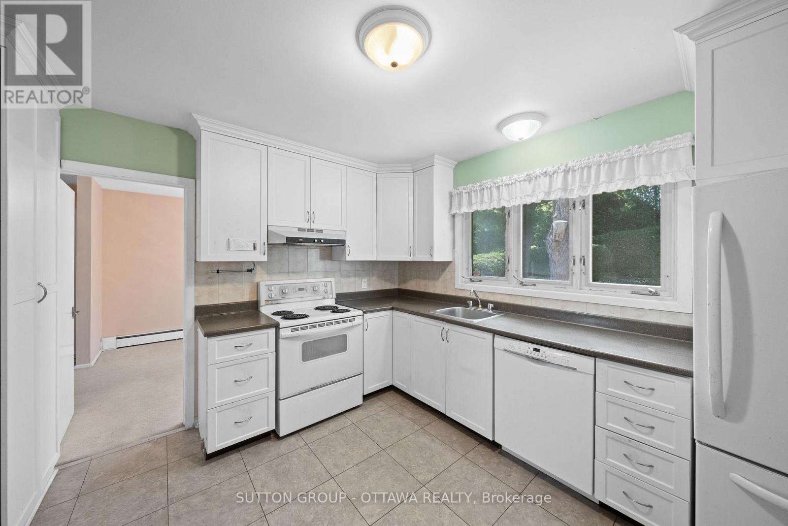 147 Banning Road, Ottawa, Ontario K2L 1C5 - Photo 11 - X13436138