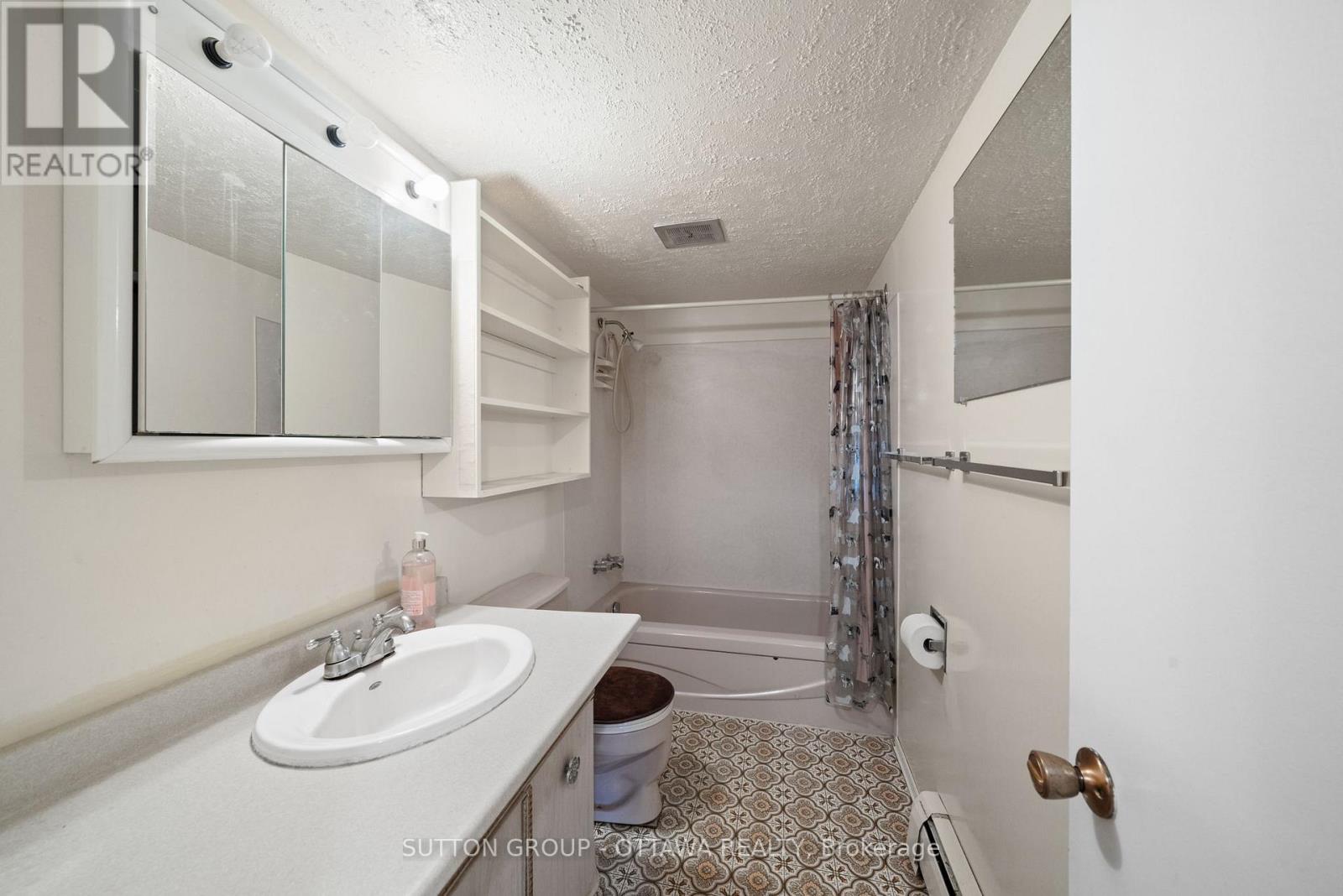 147 Banning Road, Ottawa, Ontario K2L 1C5 - Photo 24 - X13436138
