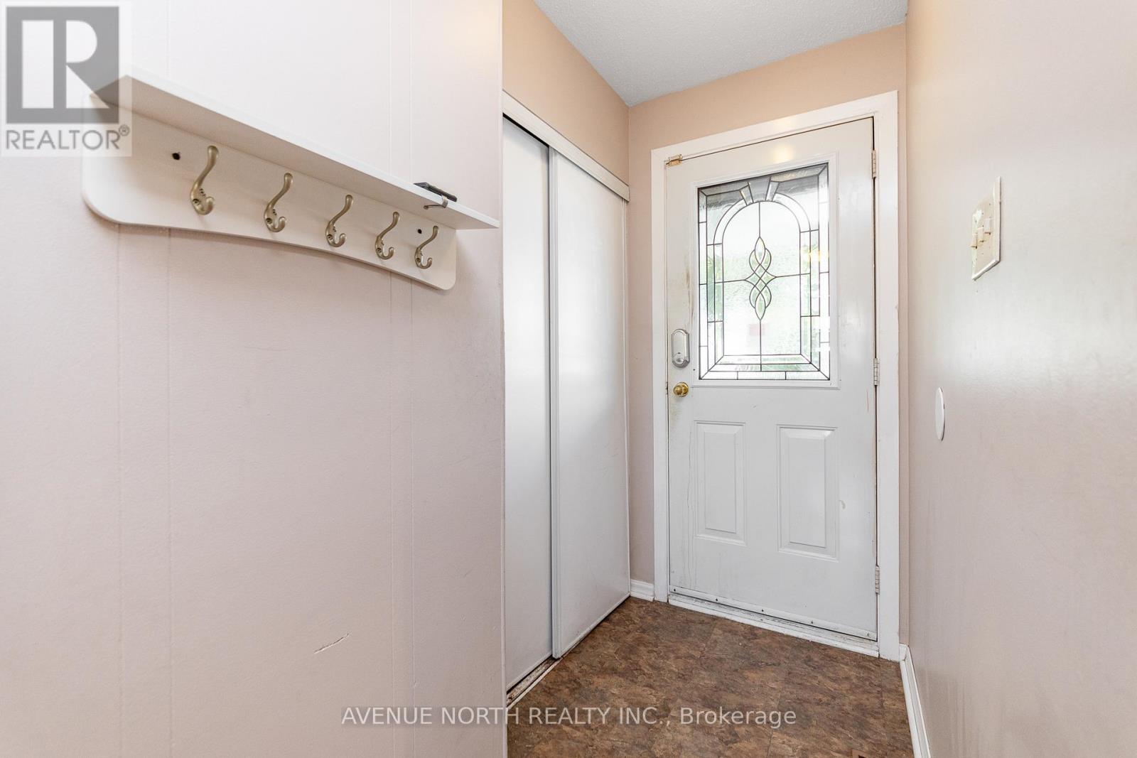 3005 Mccarthy Road, Ottawa, Ontario  K1V 8K7 - Photo 3 - X13436158