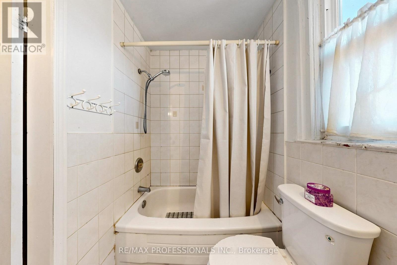 2 Muir Avenue, Toronto, Ontario  M6H 1E8 - Photo 26 - C13432470