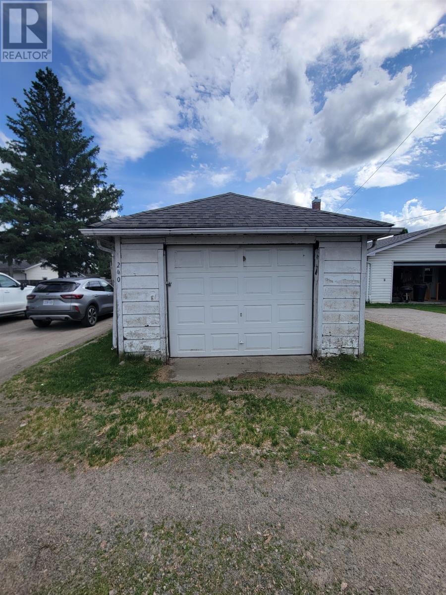 240 Third St W, Fort Frances, Ontario  P9A 3A5 - Photo 23 - TB2601480
