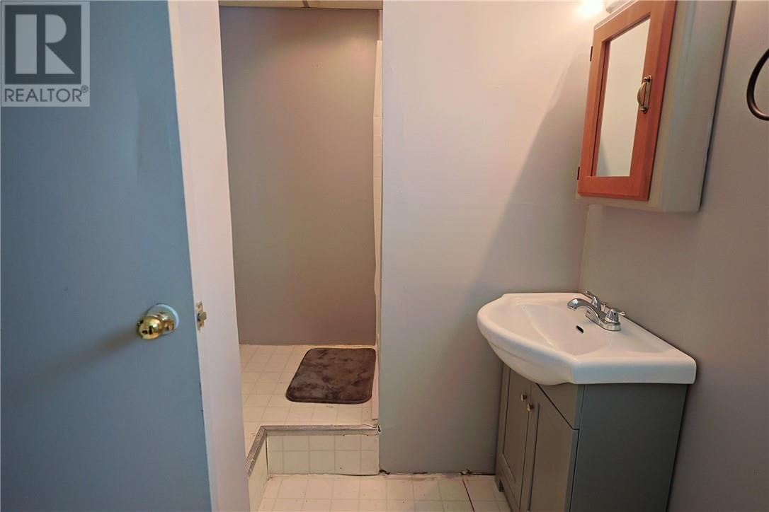1879 Bancroft Drive, Greater Sudbury, Ontario  P3B 1S7 - Photo 27 - 2127873