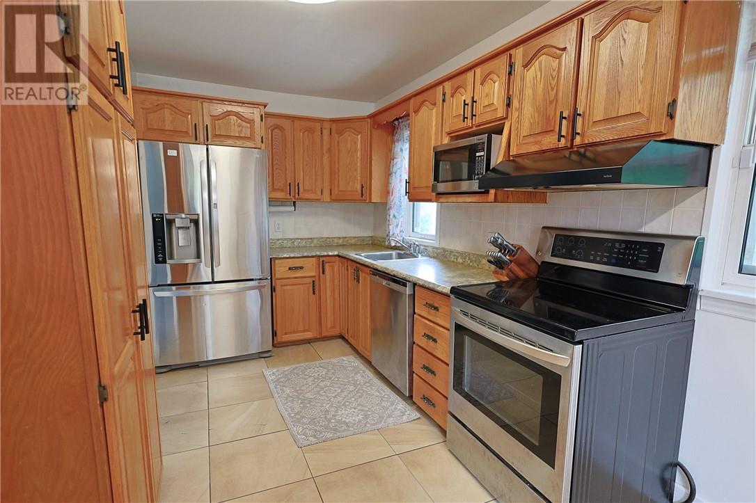 1879 Bancroft Drive, Greater Sudbury, Ontario  P3B 1S7 - Photo 5 - 2127873