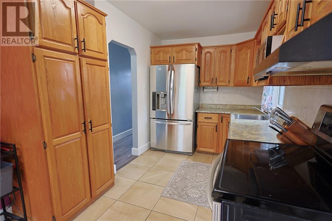 1879 Bancroft Drive, Greater Sudbury, Ontario  P3B 1S7 - Photo 6 - 2127873