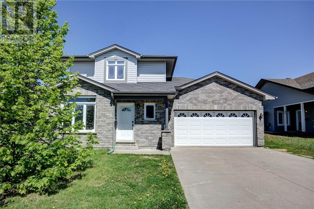 74 Sunrise Ridge Drive, Greater Sudbury, Ontario