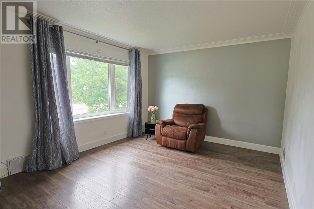 1879 Bancroft Drive, Greater Sudbury, Ontario  P3B 1S7 - Photo 8 - 2127873