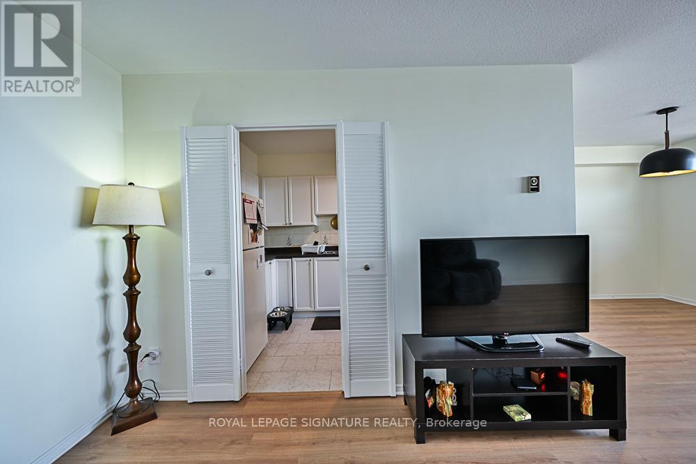 1015 - 2550 Pharmacy Avenue, Toronto, Ontario  M1W 1H9 - Photo 28 - E13221078