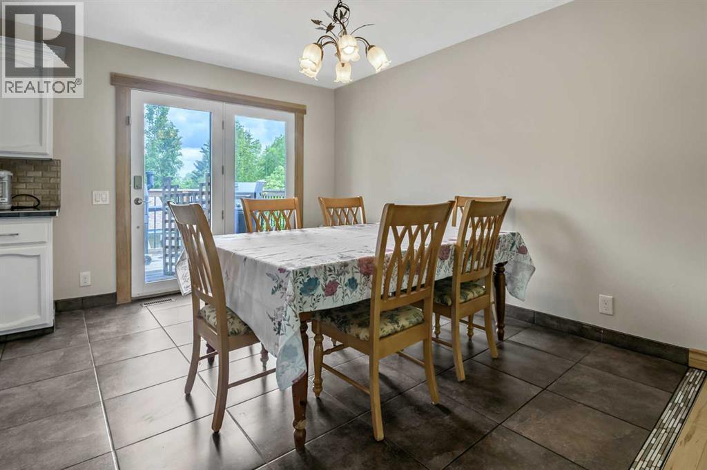 12 Robinson Drive, Okotoks, Alberta  T1S 1C3 - Photo 12 - A2319948