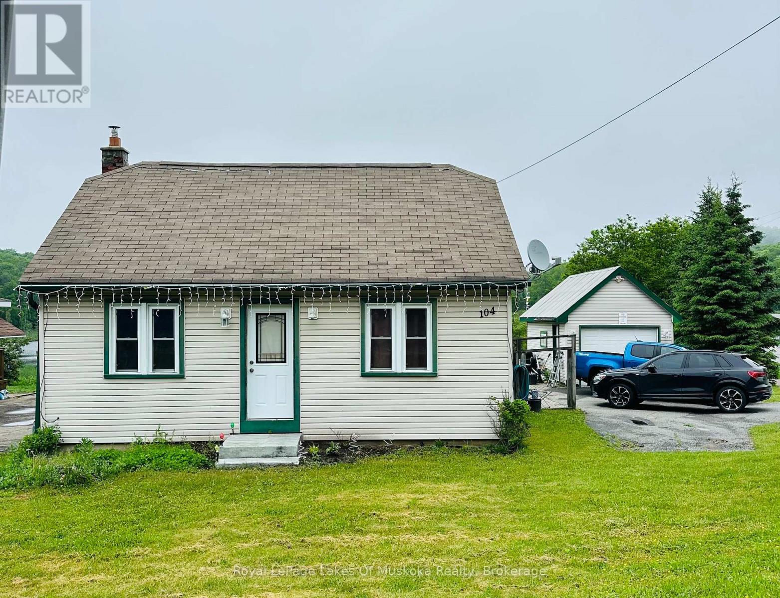 104 BRUNEL ROAD, Huntsville, Ontario