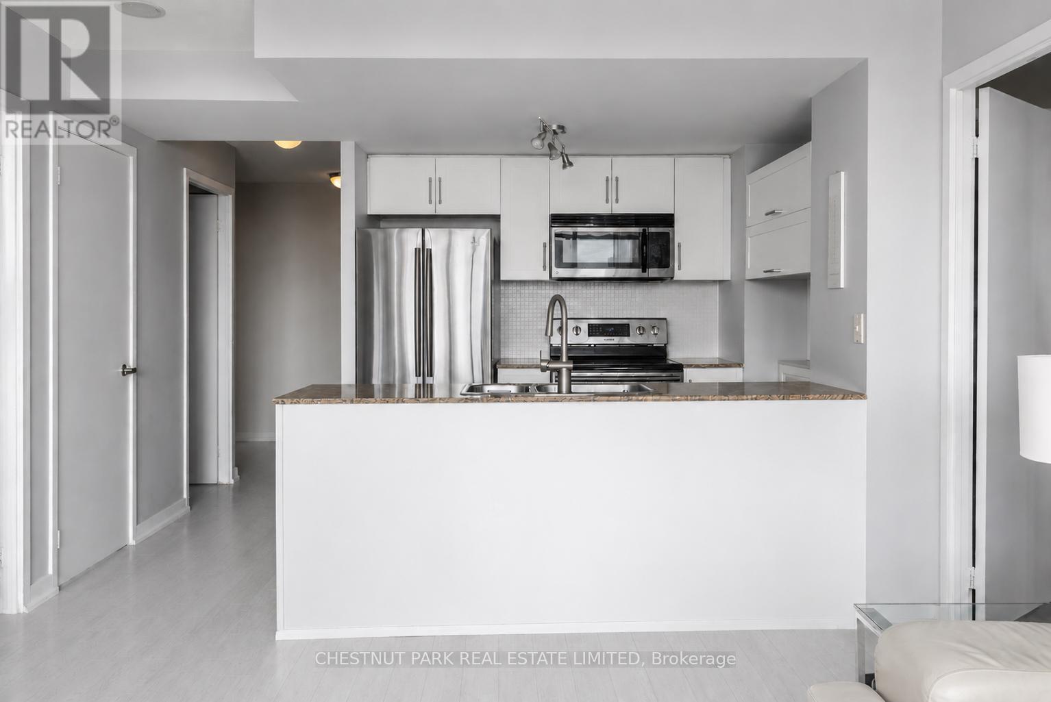 710 - 15 Fort York Boulevard, Toronto, Ontario M5V 3Y4 - Photo 6 - C13436162