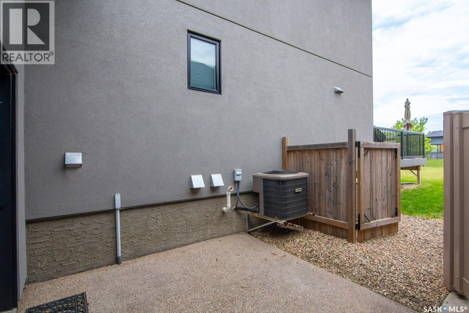 243 Pohorecky Street, Saskatoon, Saskatchewan  S7W 0J3 - Photo 38 - SK039212