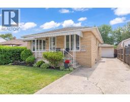 2471 CHANDLER ROAD, Windsor, Ontario