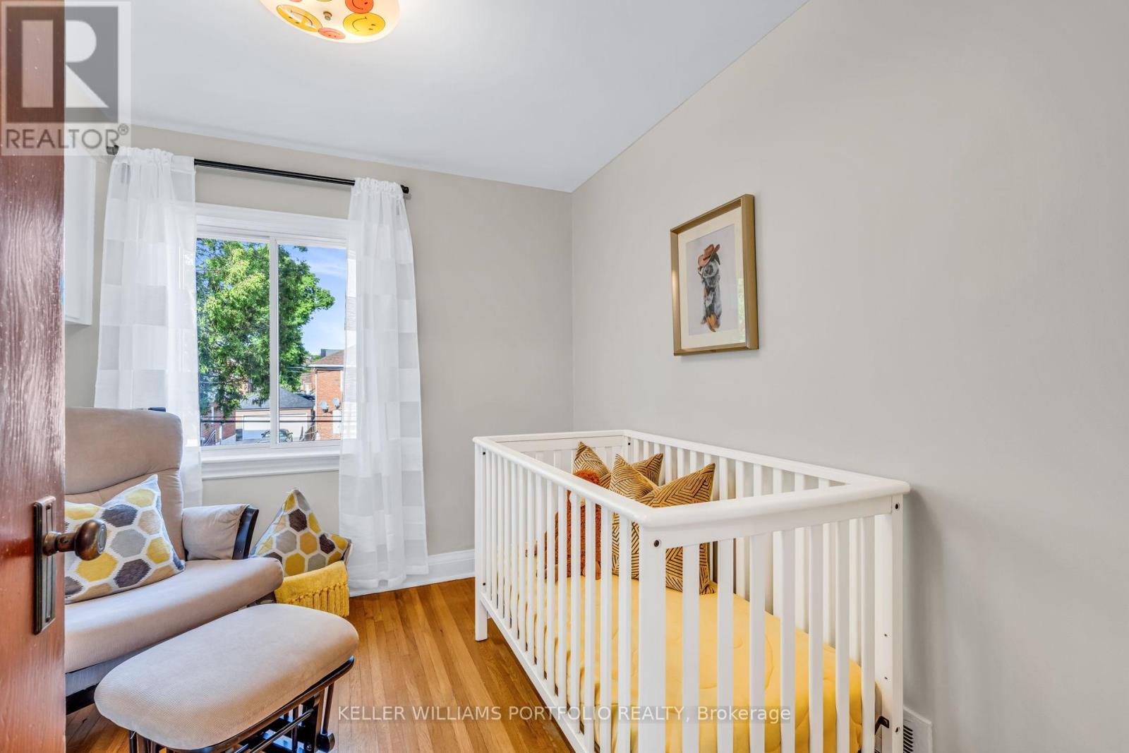 210 Bicknell Avenue, Toronto, Ontario  M6M 4G9 - Photo 18 - W13436086