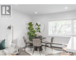 42 CAVELL AVENUE, Toronto, Ontario