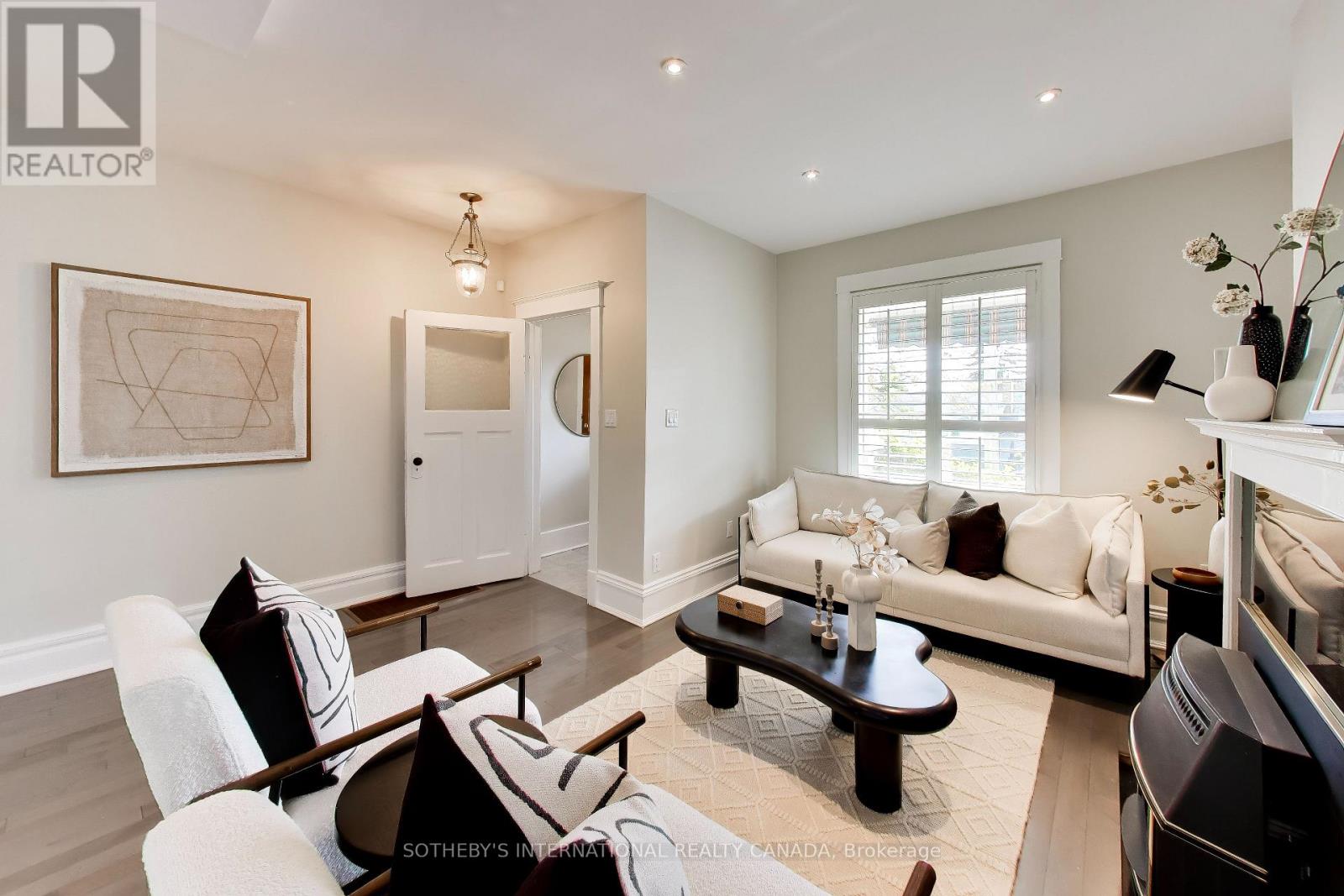 159 Glenmount Park Road, Toronto, Ontario  M4E 2N3 - Photo 6 - E13236670
