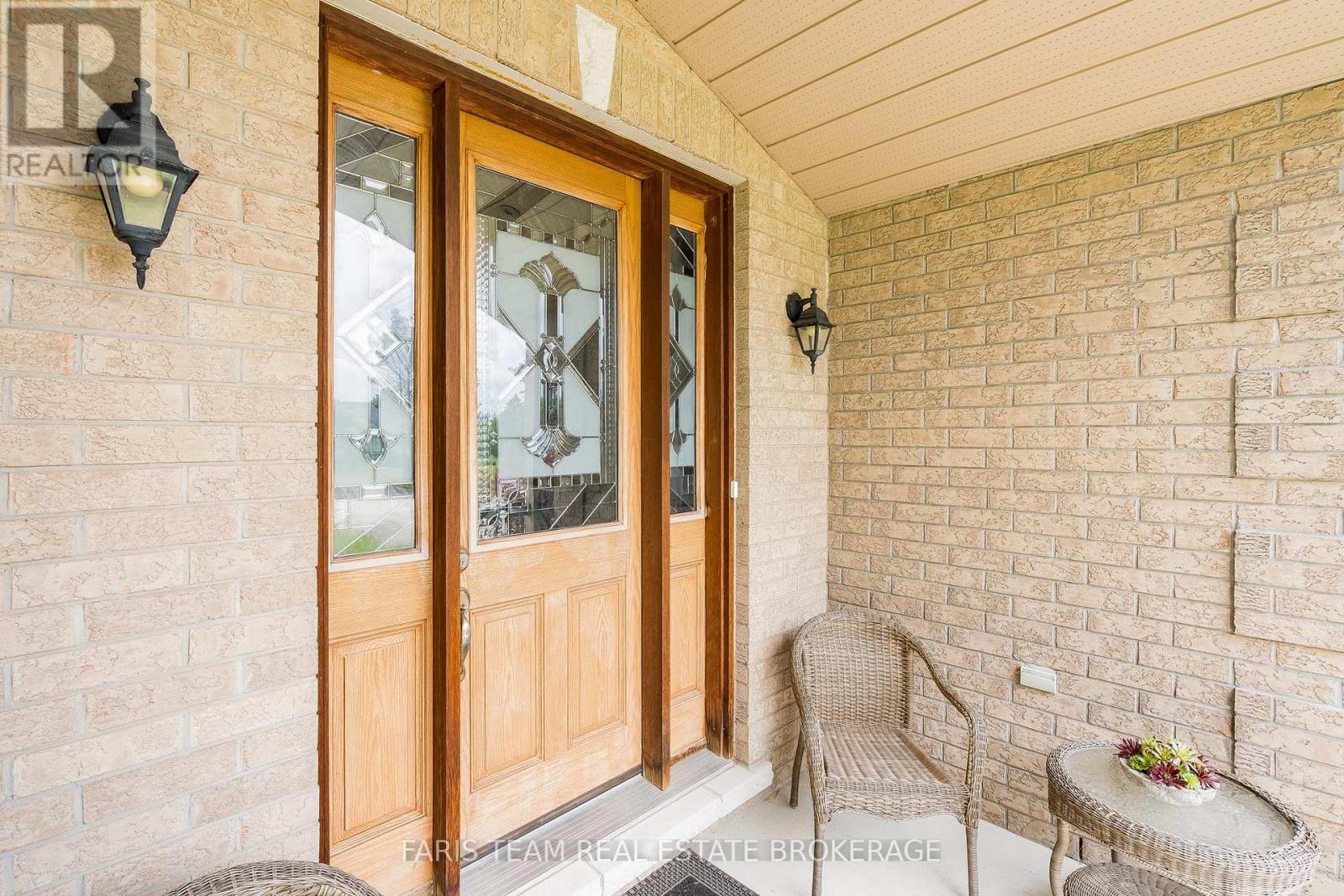 5 Blake Court, Wasaga Beach, Ontario  L9Z 1R8 - Photo 6 - S13061980