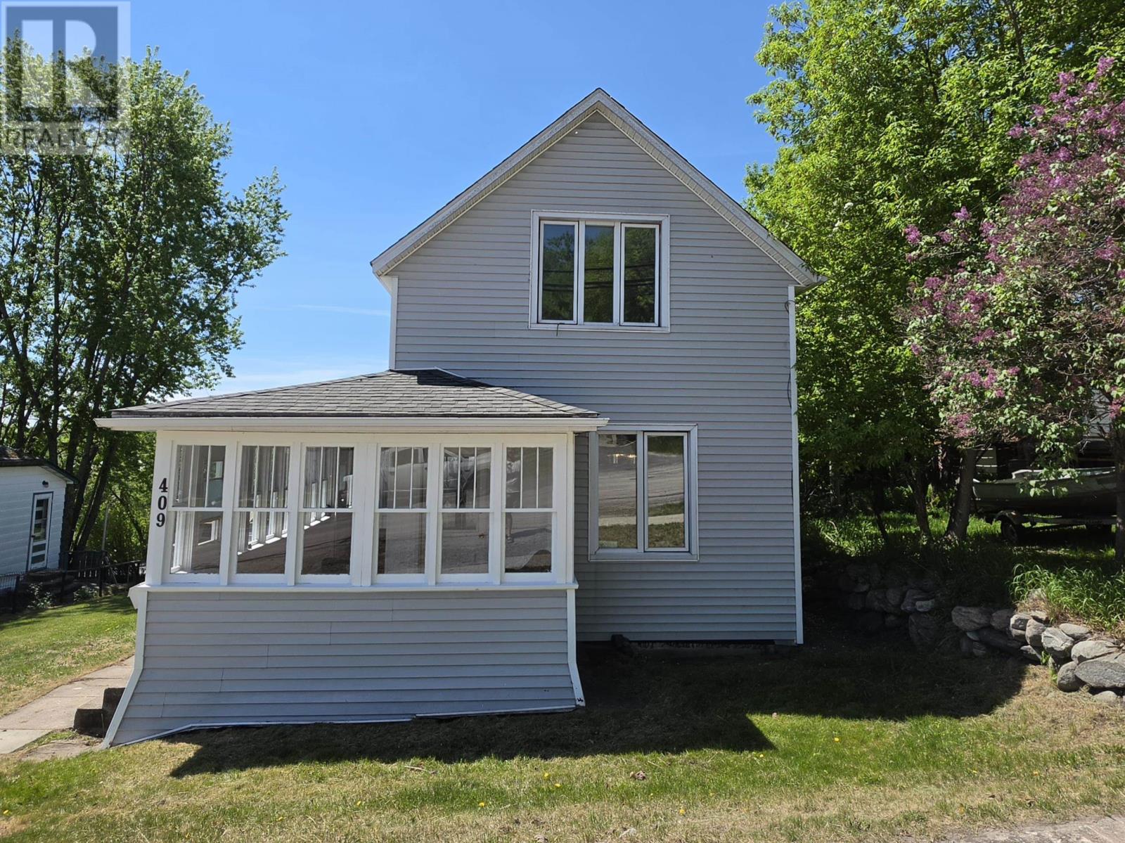 409 Third Street North, Kenora, Ontario