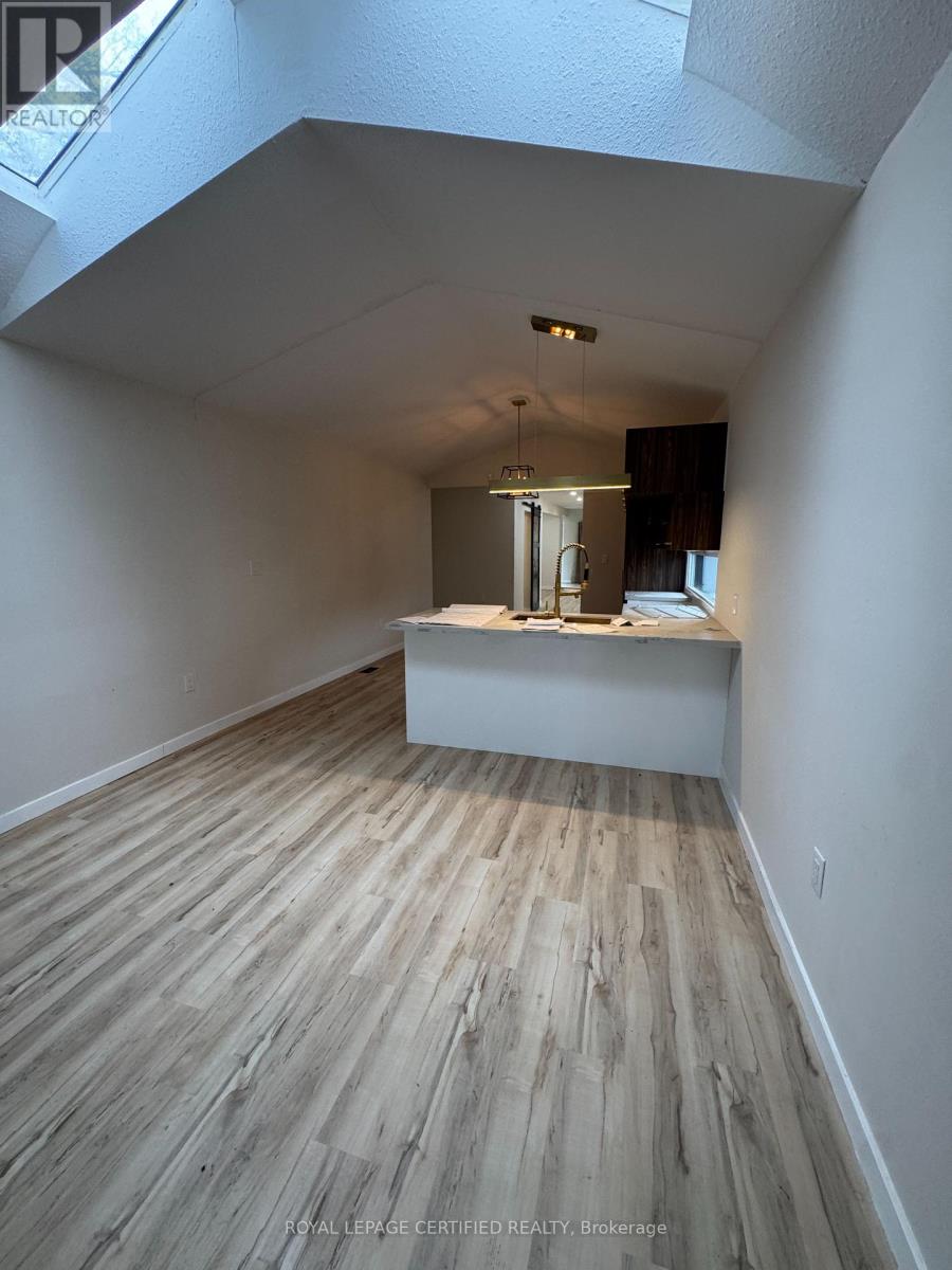 5759 ROBINSON STREET, Niagara Falls, Ontario