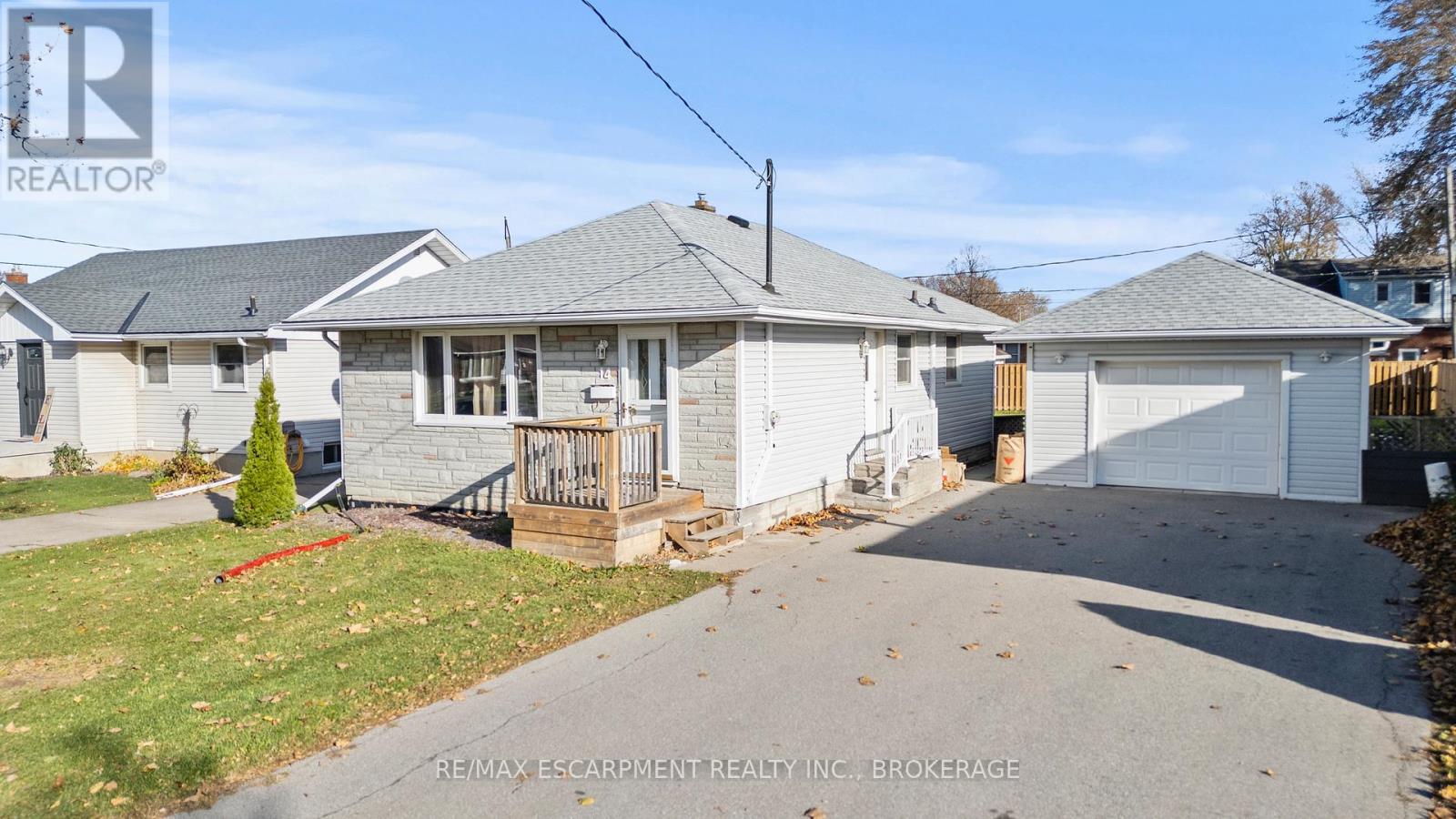 Lower - 14 Westmount Avenue, Thorold, Ontario  L2V 2W1 - Photo 2 - X13436246