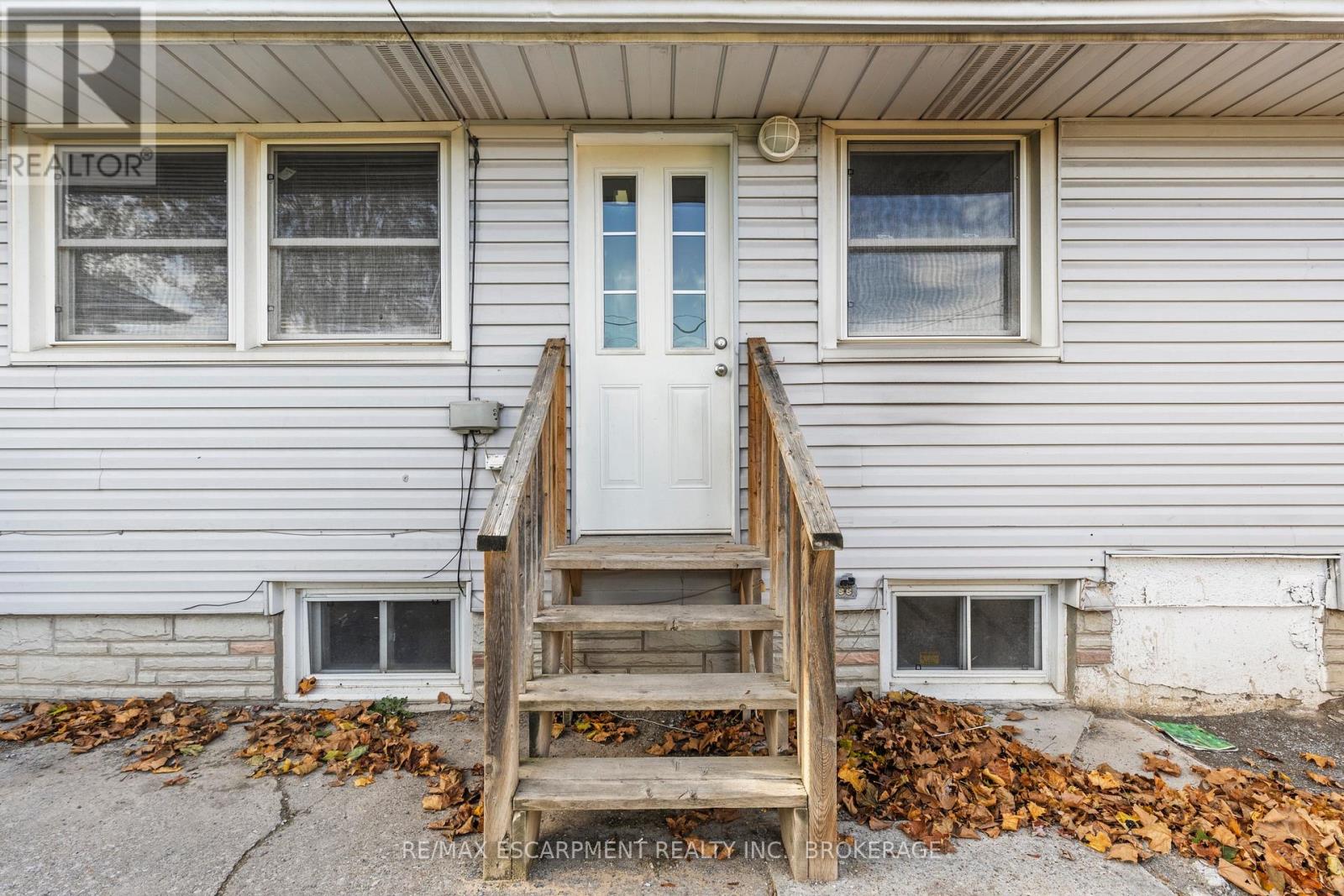 Lower - 14 Westmount Avenue, Thorold, Ontario  L2V 2W1 - Photo 3 - X13436246