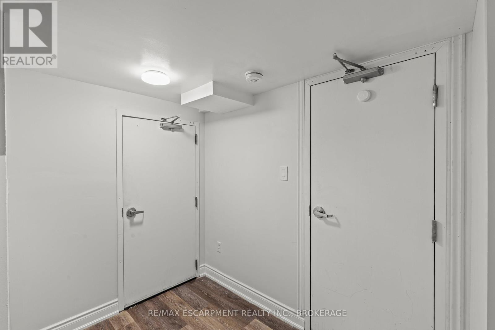 Lower - 14 Westmount Avenue, Thorold, Ontario  L2V 2W1 - Photo 5 - X13436246