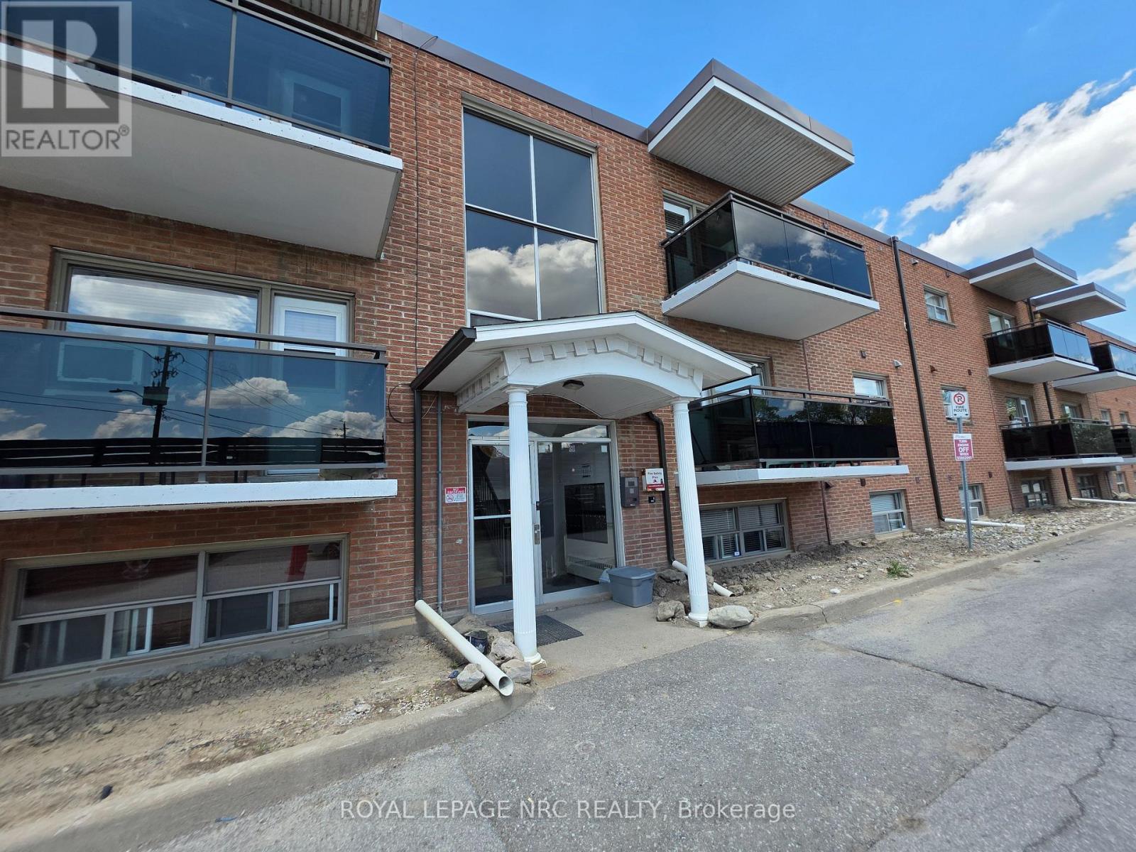 109 - 264 OAKDALE AVENUE, St. Catharines, Ontario