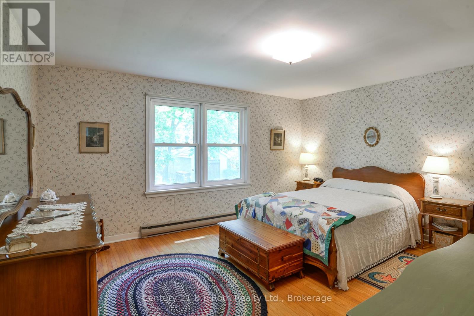 233 Lawrence Avenue, Orillia, Ontario  L3V 5M3 - Photo 15 - S13436462