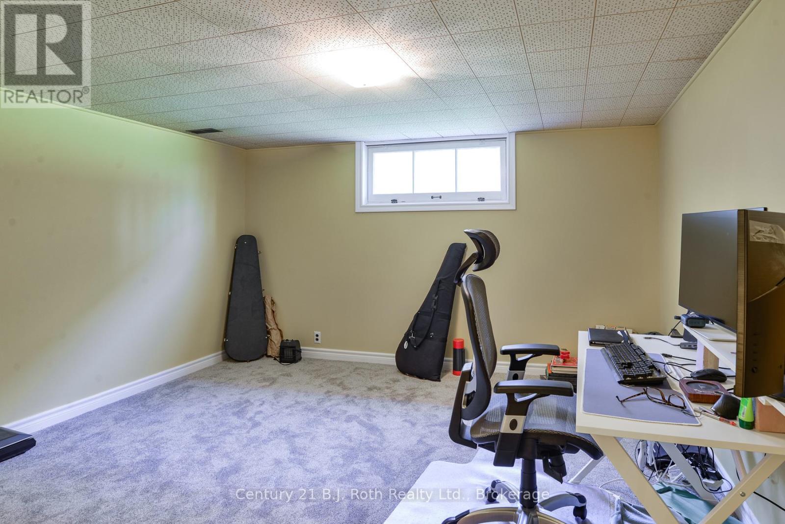 233 Lawrence Avenue, Orillia, Ontario  L3V 5M3 - Photo 21 - S13436462