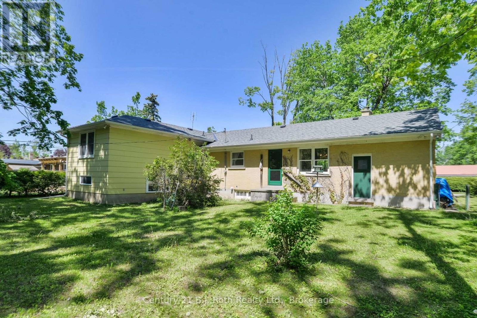 233 Lawrence Avenue, Orillia, Ontario  L3V 5M3 - Photo 25 - S13436462