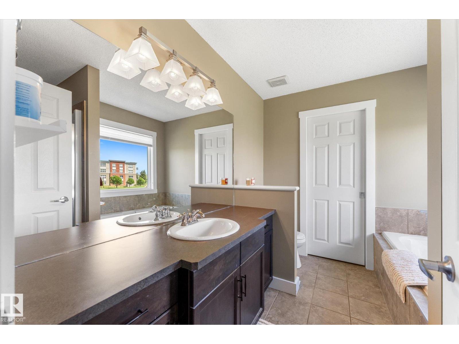 488 Macewan Rd SW, Edmonton, Alberta  T6W 1P9 - Photo 27 - E4493295