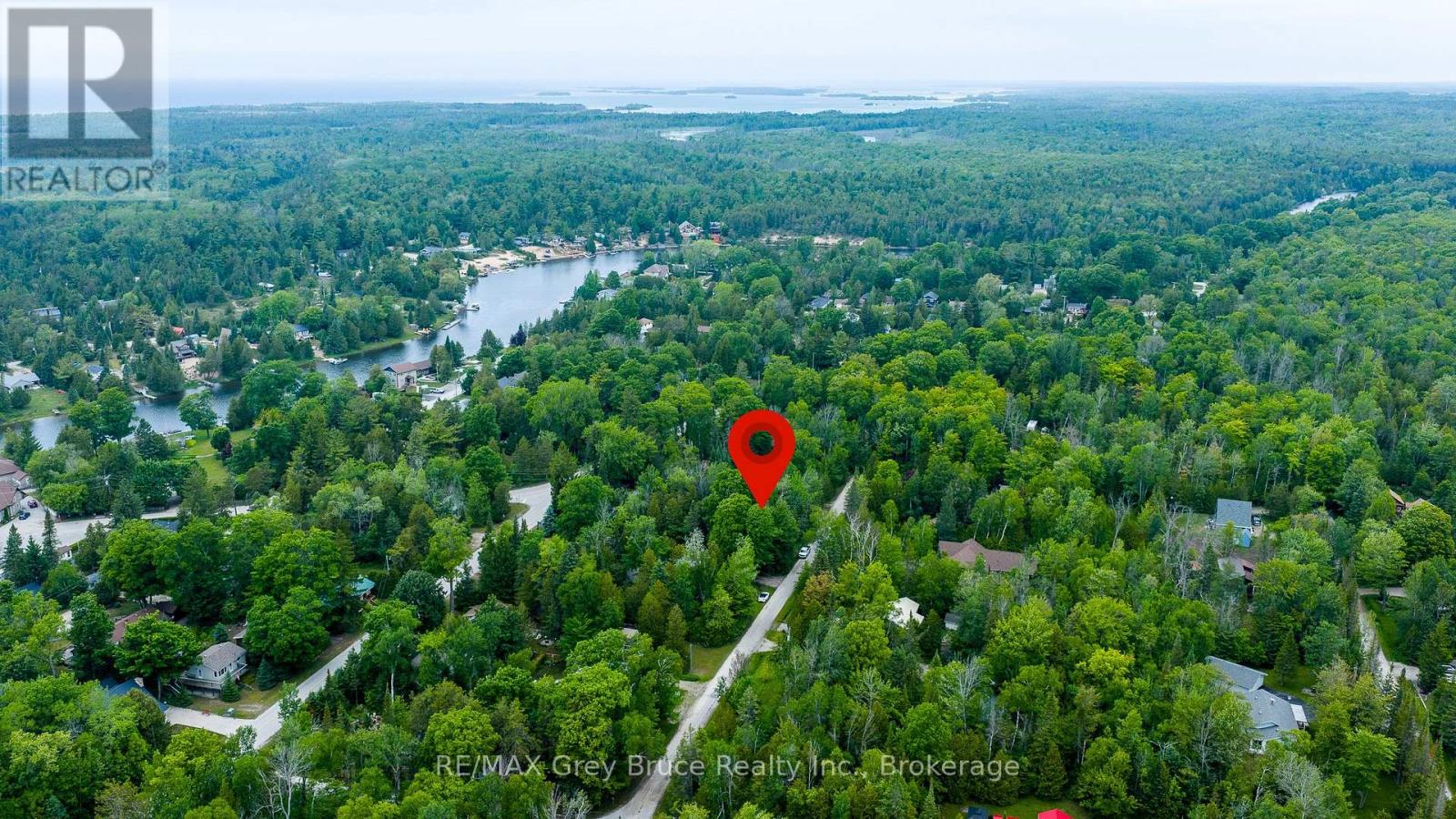 12 & 14 Toronto Avenue, South Bruce Peninsula, Ontario  N0H 2G0 - Photo 4 - X13436286