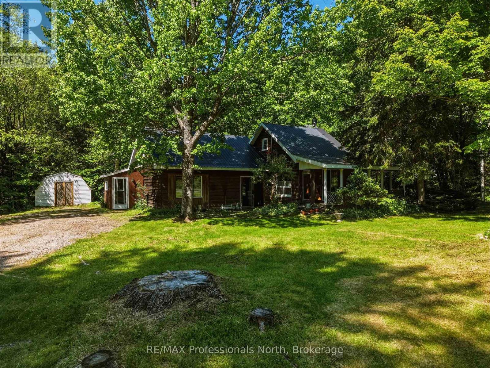 950 592 HIGHWAY, Perry, Ontario
