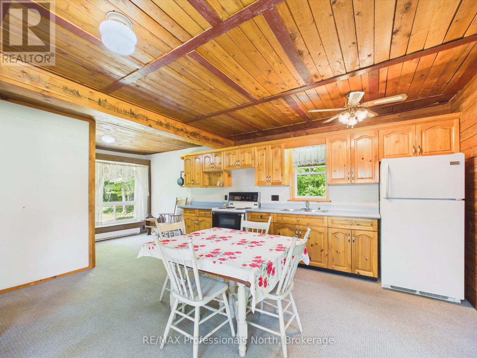 950 592 Highway, Perry, Ontario  P0A 1J0 - Photo 5 - X13436456