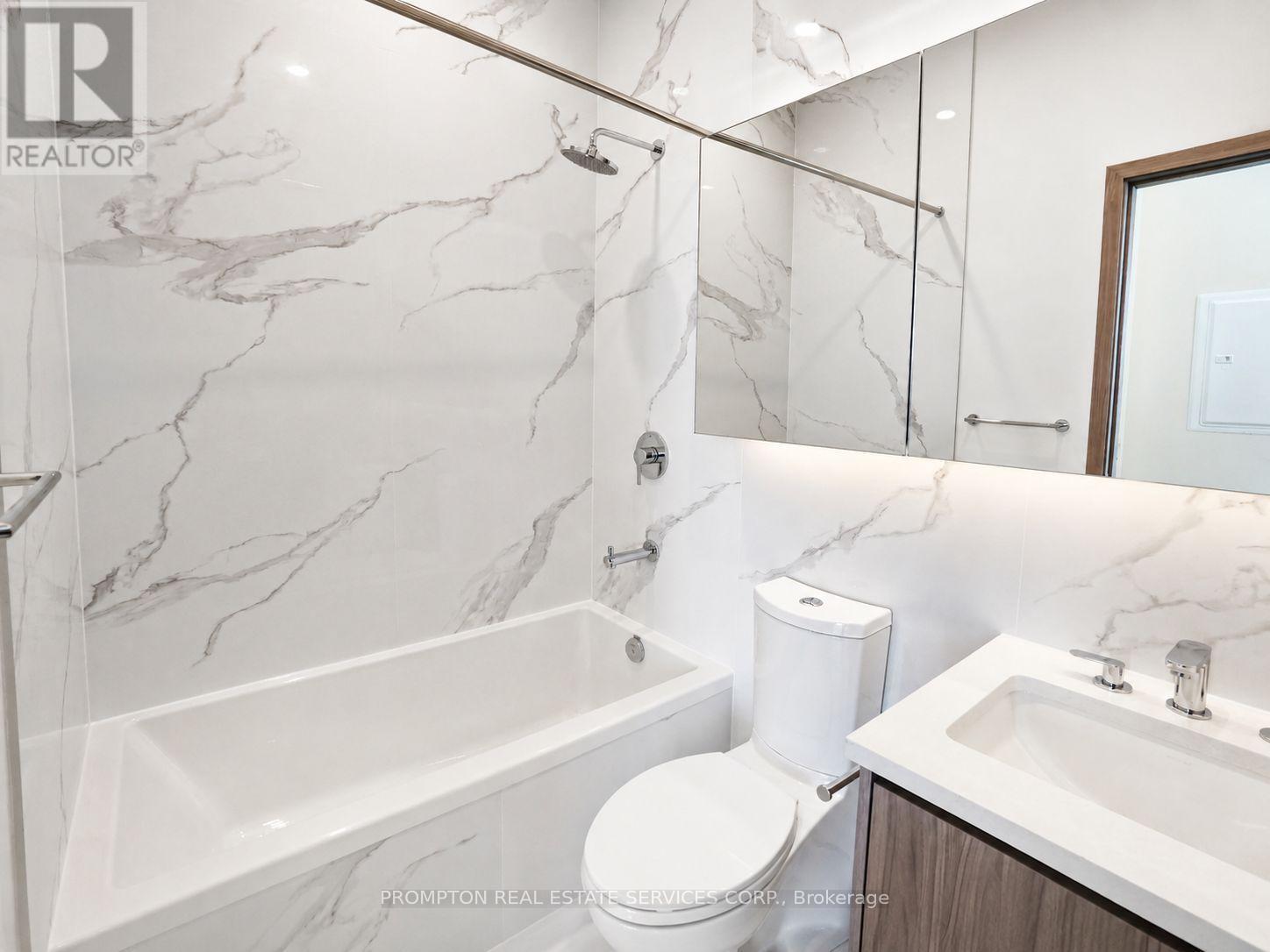 Ph8105 - 3 Concord Cityplace Way, Toronto, Ontario  M5V 0X4 - Photo 23 - C13425440