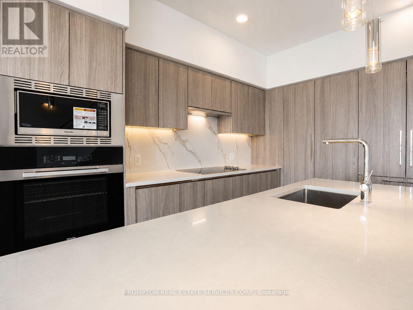 Ph8105 - 3 Concord Cityplace Way, Toronto, Ontario  M5V 0X4 - Photo 15 - C13425440