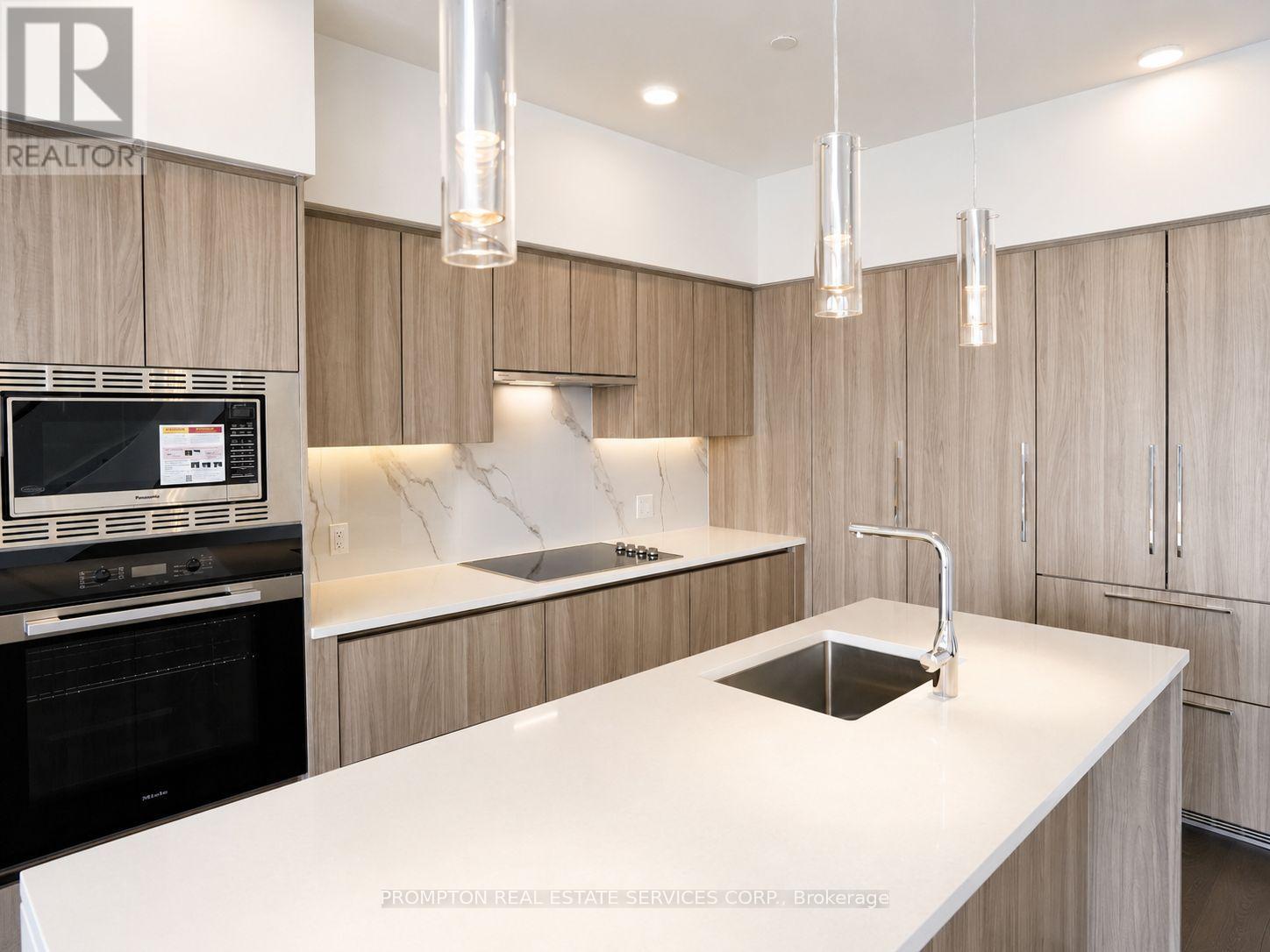 Ph8105 - 3 Concord Cityplace Way, Toronto, Ontario  M5V 0X4 - Photo 17 - C13425440