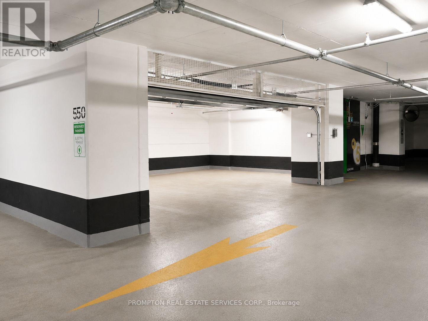 Ph8105 - 3 Concord Cityplace Way, Toronto, Ontario  M5V 0X4 - Photo 42 - C13425440