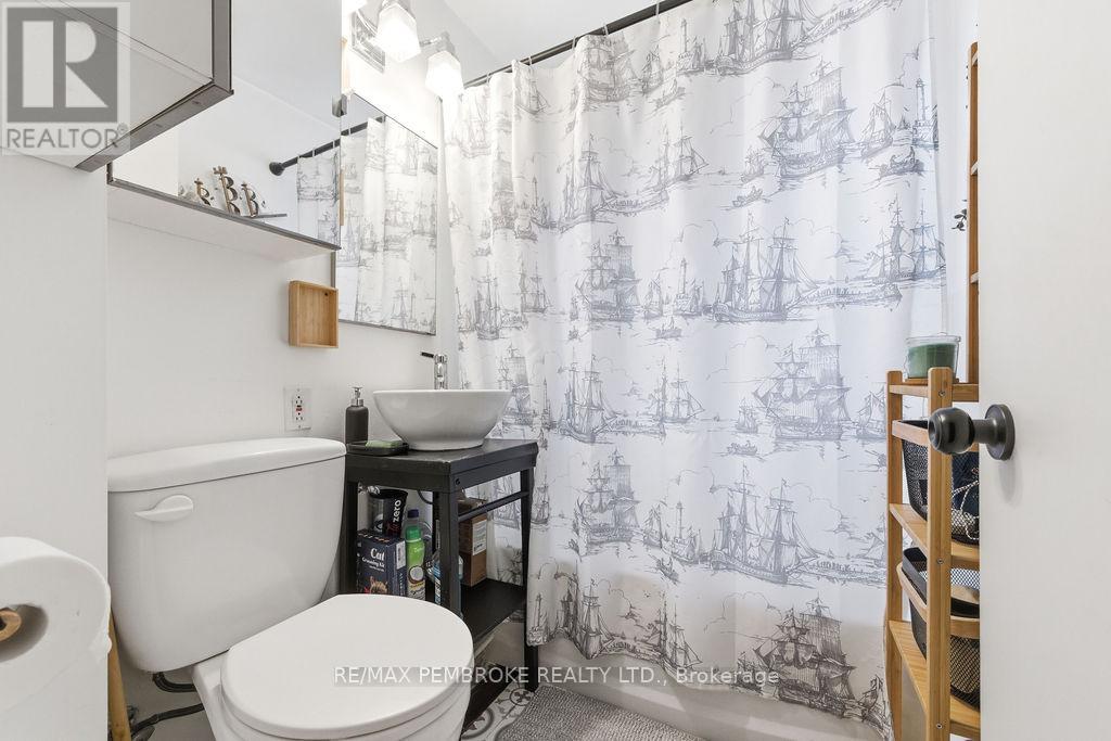 14 Summit Street, Deep River, Ontario  K0J 1P0 - Photo 29 - X13436428
