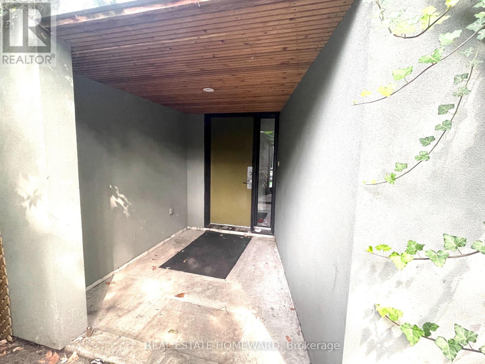 Coach - 27 Lewis Street, Toronto, Ontario  M4M 2H2 - Photo 28 - E13436236