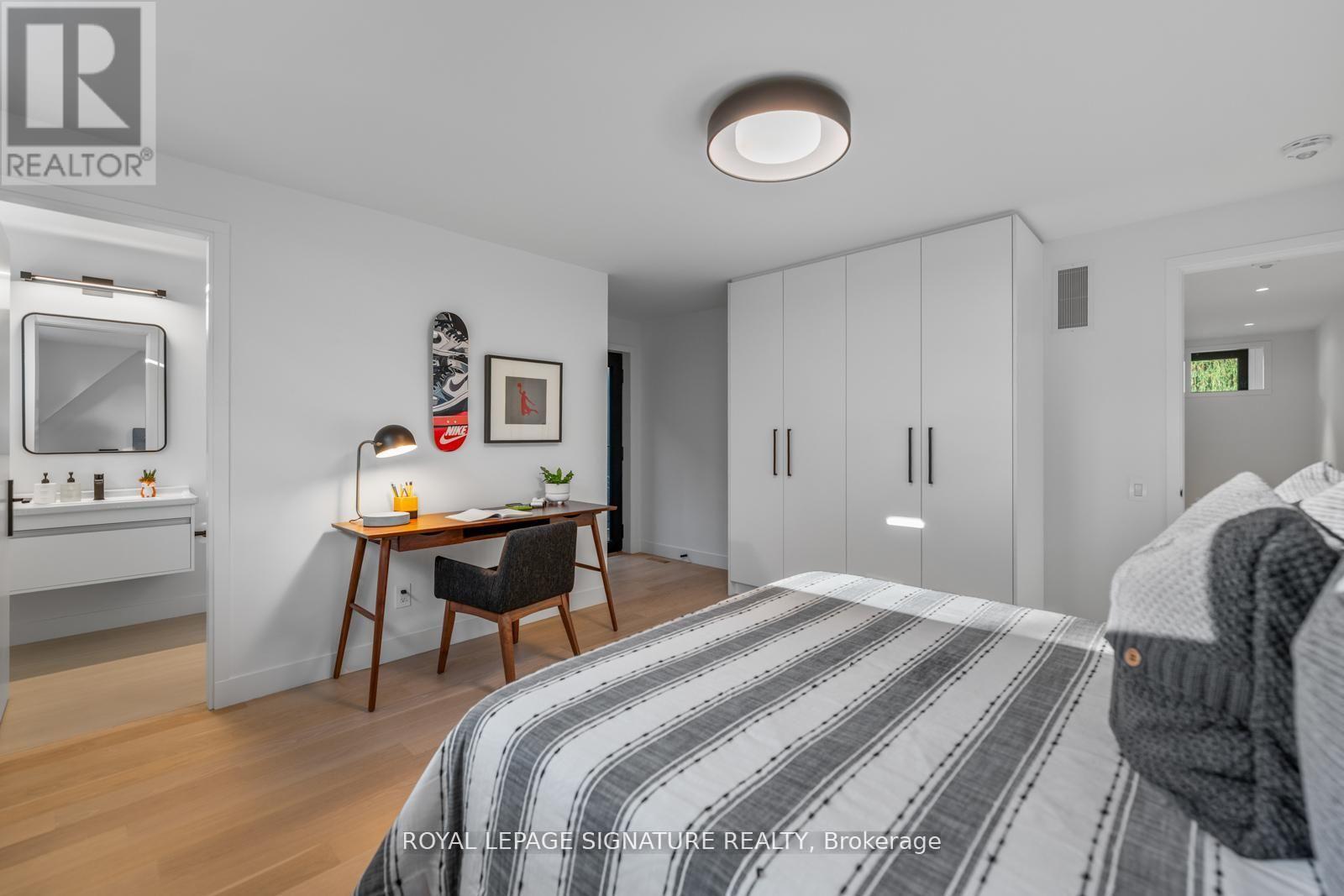 174 Kenilworth Avenue, Toronto, Ontario  M4L 3S6 - Photo 39 - E13436444