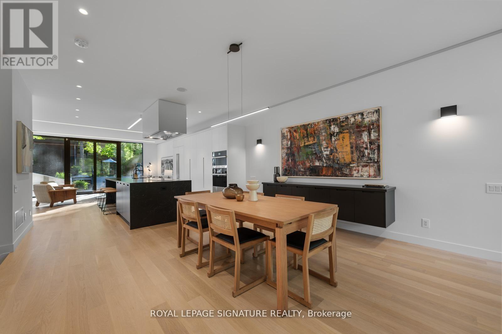 174 Kenilworth Avenue, Toronto, Ontario  M4L 3S6 - Photo 9 - E13436444
