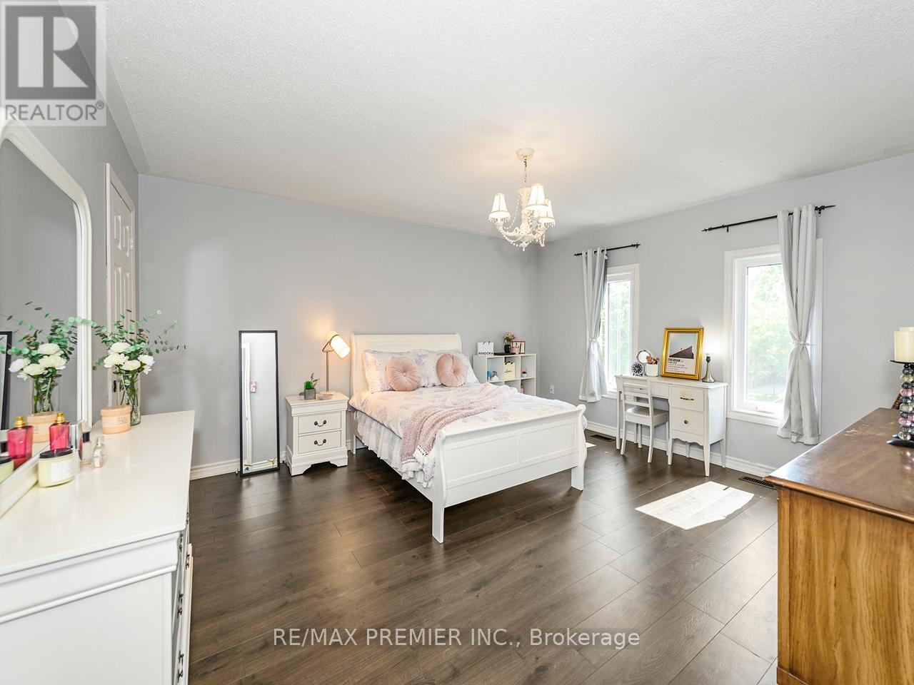 33 Watford Street, Whitby, Ontario  L1M 1E6 - Photo 33 - E13436452