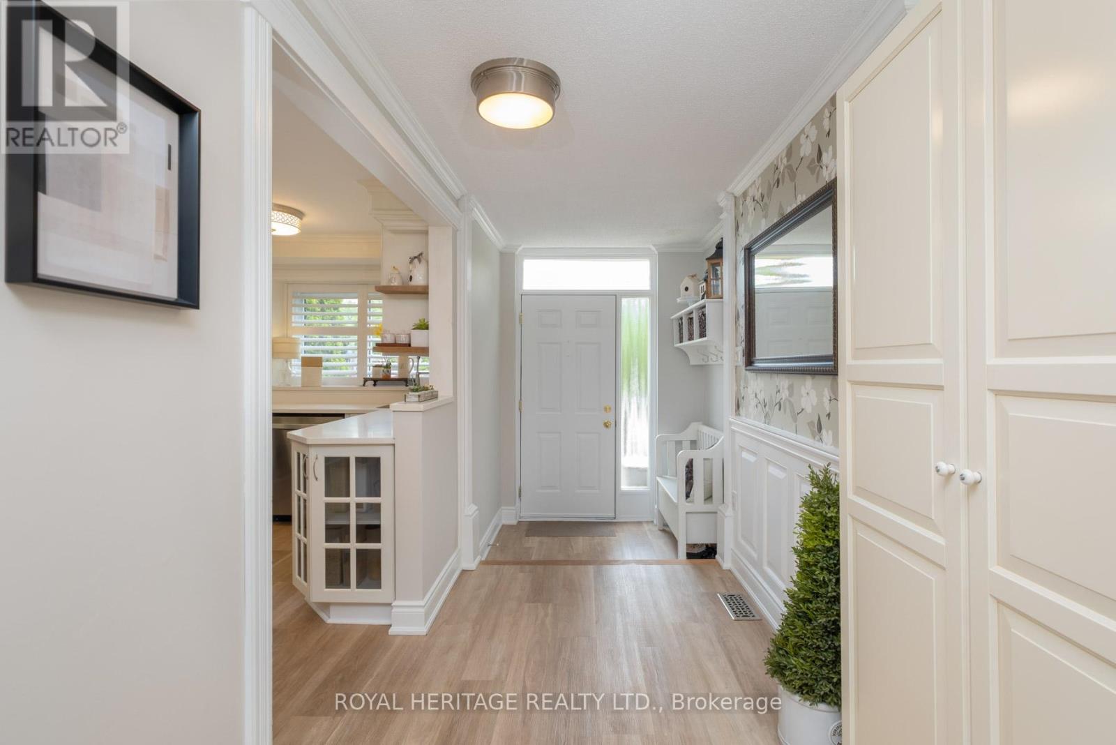 1761 Foleyet Crescent, Pickering, Ontario  L1V 2X8 - Photo 3 - E13436492