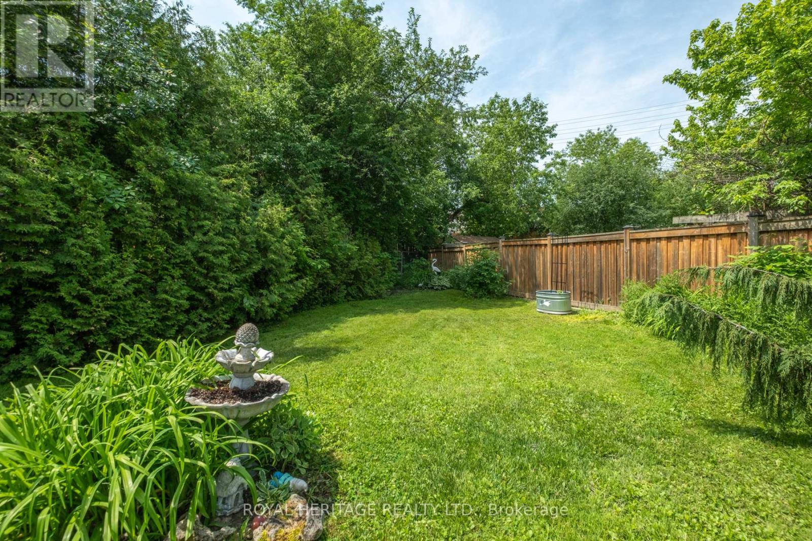 1761 Foleyet Crescent, Pickering, Ontario  L1V 2X8 - Photo 35 - E13436492