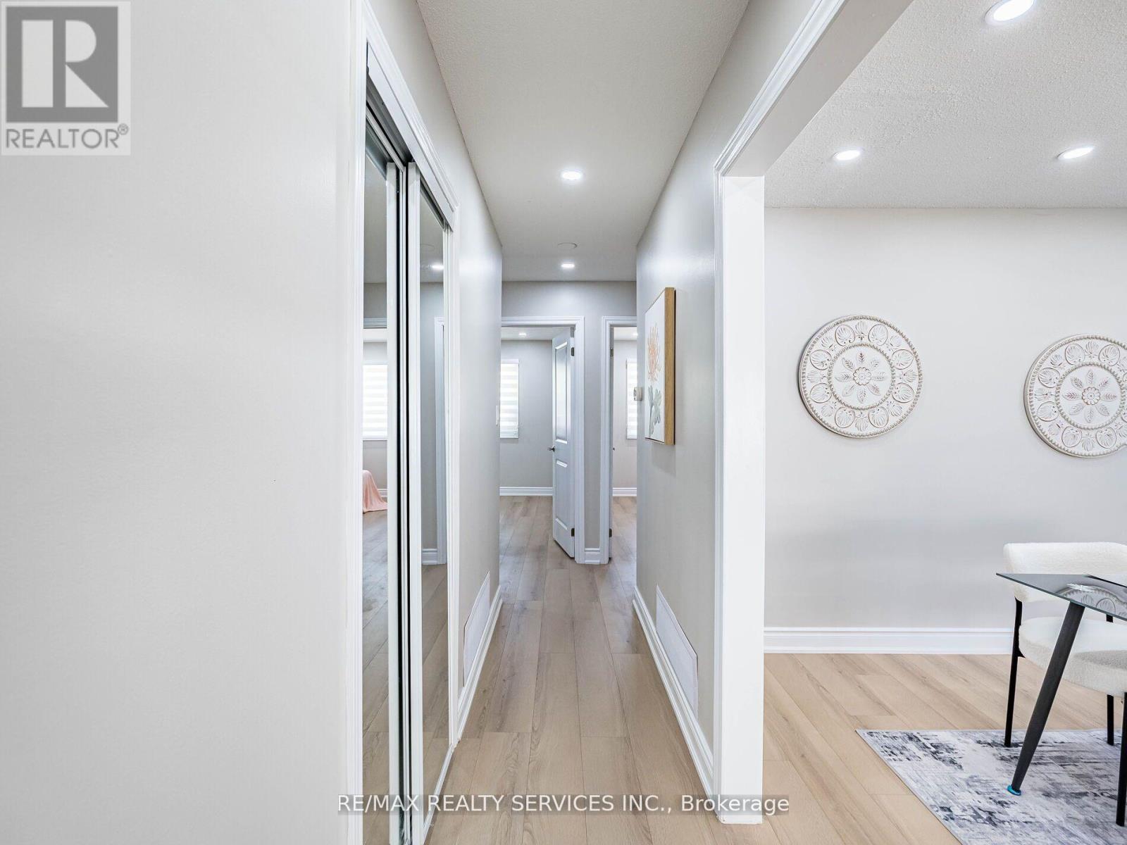 32 Madoc Drive, Brampton, Ontario  L6V 1Z9 - Photo 13 - W13159924