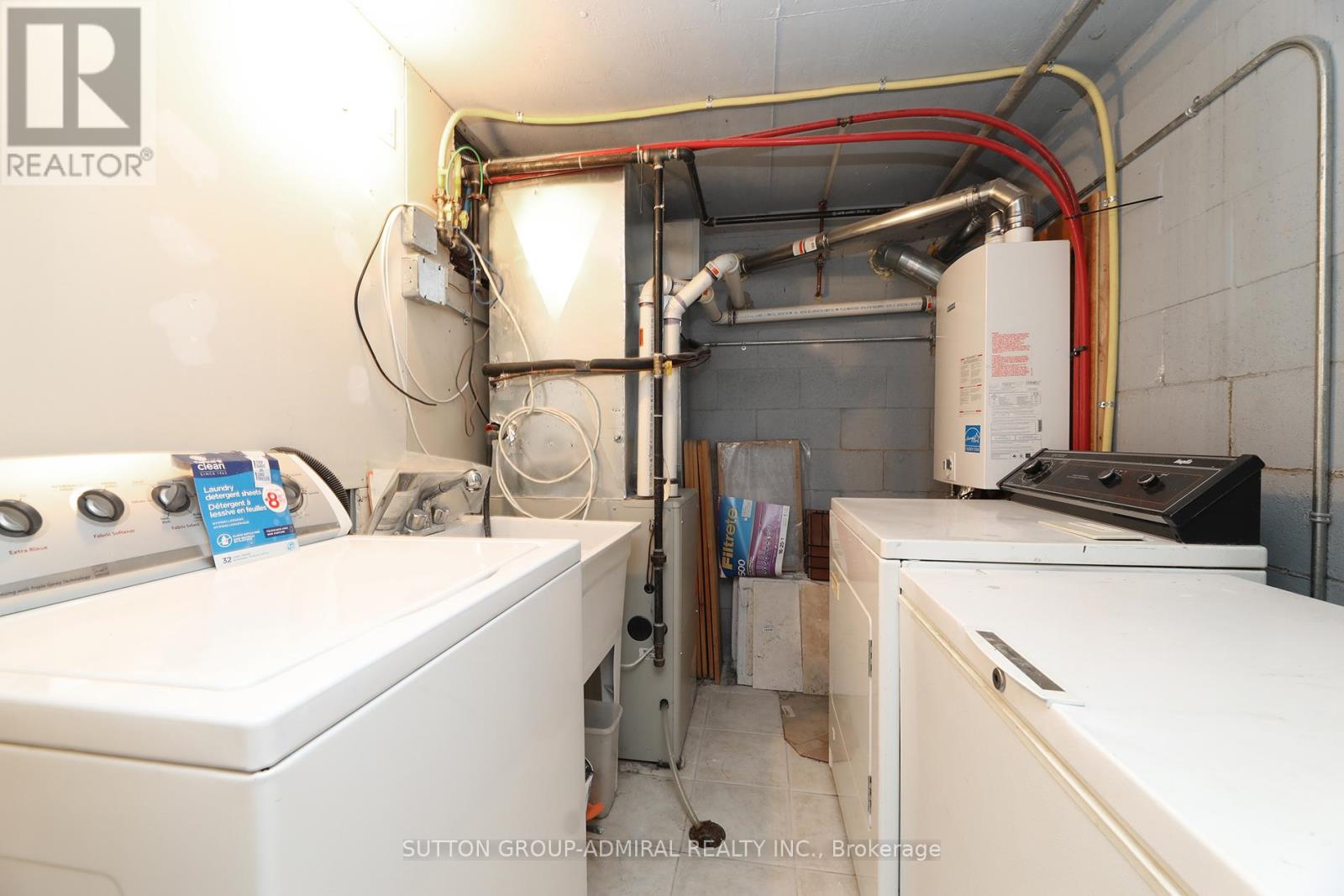 21 Wallace Avenue, Toronto, Ontario  M6H 1T6 - Photo 30 - W13433754