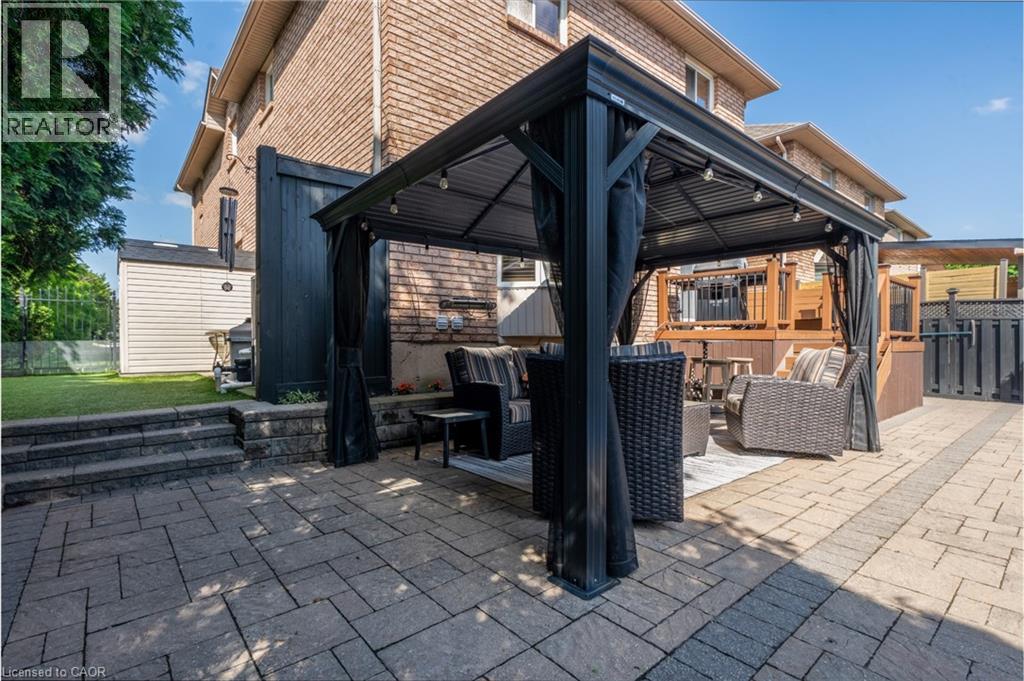 2423 Valley Heights Crescent, Oakville, Ontario  L6H 6X2 - Photo 44 - 40838069