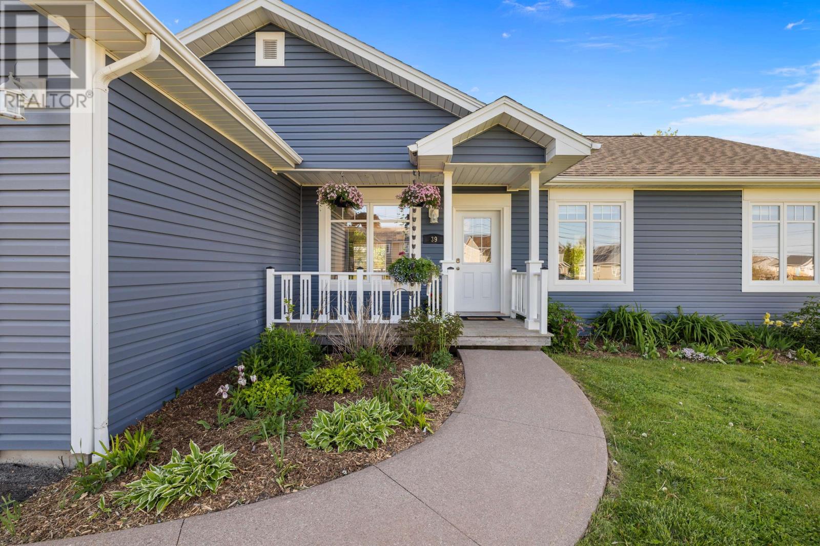 39 Picton Beete Crescent, Stratford, Prince Edward Island  C1B 0B7 - Photo 4 - 202614235