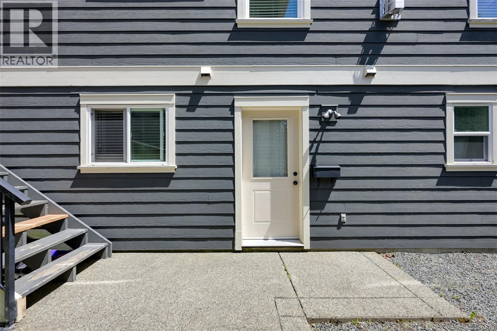 Listing image 70