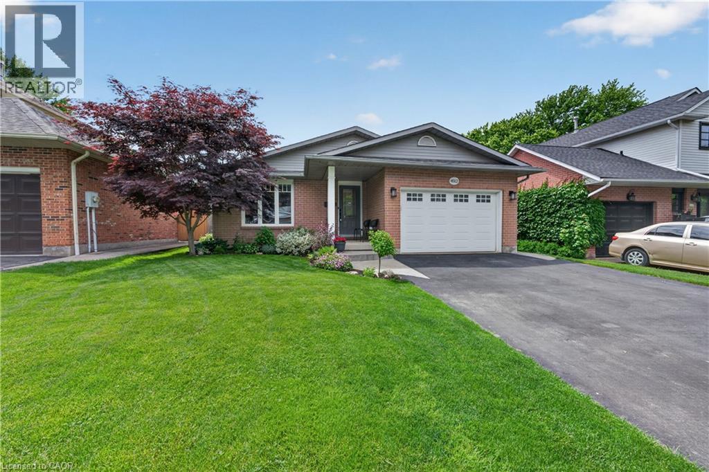 4512 IVY GARDENS Crescent, Beamsville, Ontario